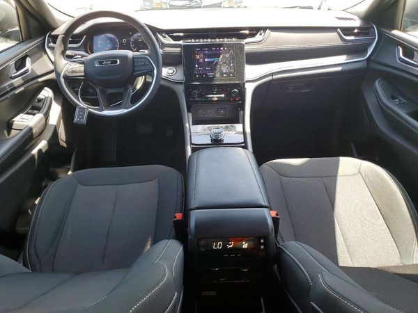 2024 JEEP GRAND CHEROKEE L LAREDO 4X4