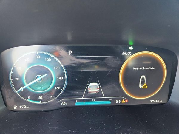 2022 HYUNDAI SANTA FE SEL w/ Premium Pkg