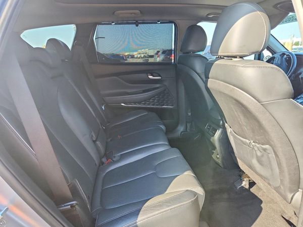 2022 HYUNDAI SANTA FE SEL w/ Premium Pkg