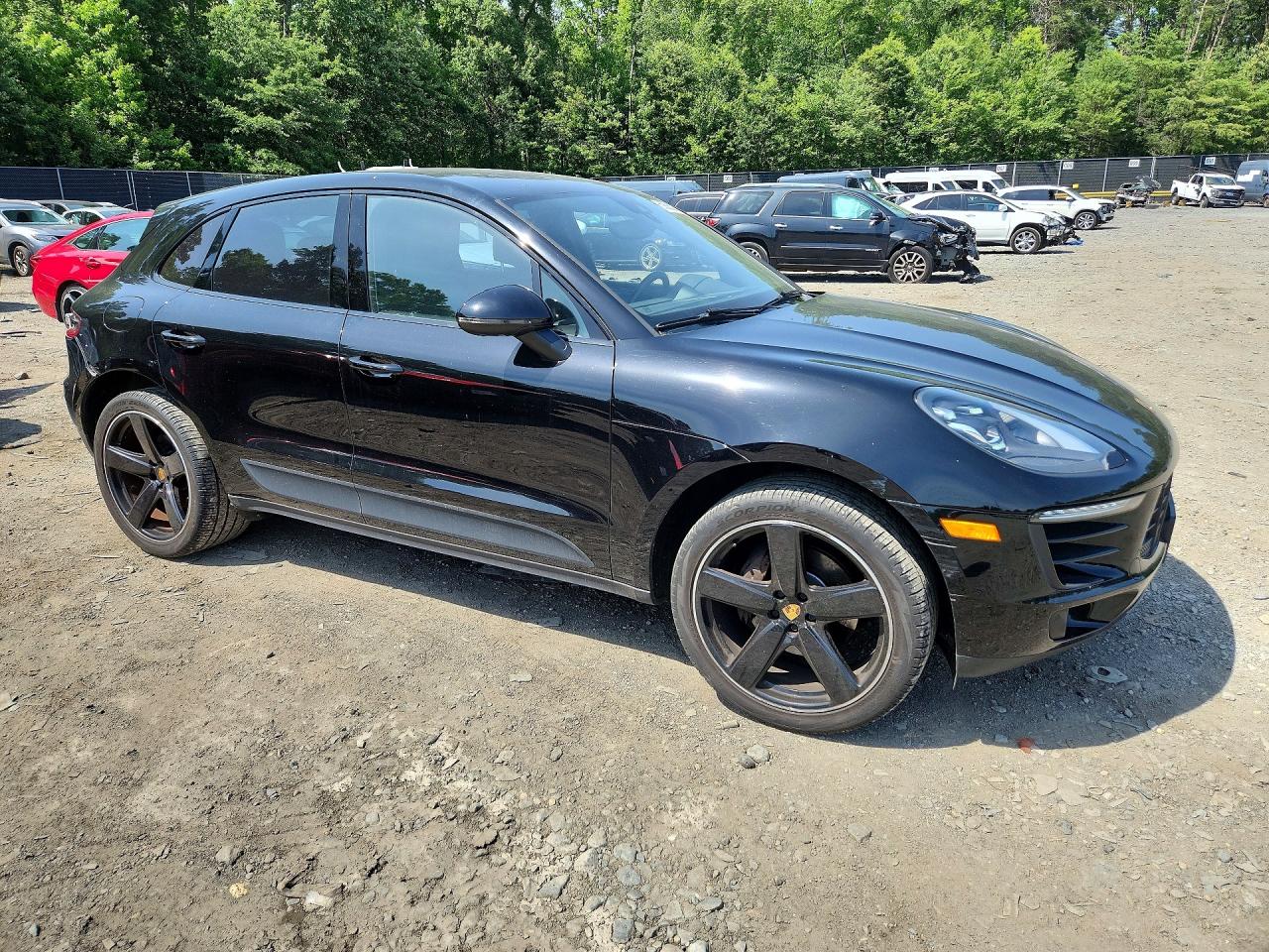 2017 PORSCHE MACAN