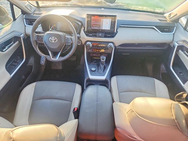 2021 TOYOTA RAV4 Limited HV