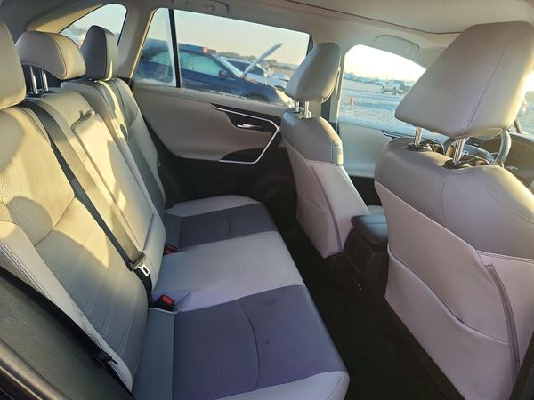 2021 TOYOTA RAV4 Limited HV