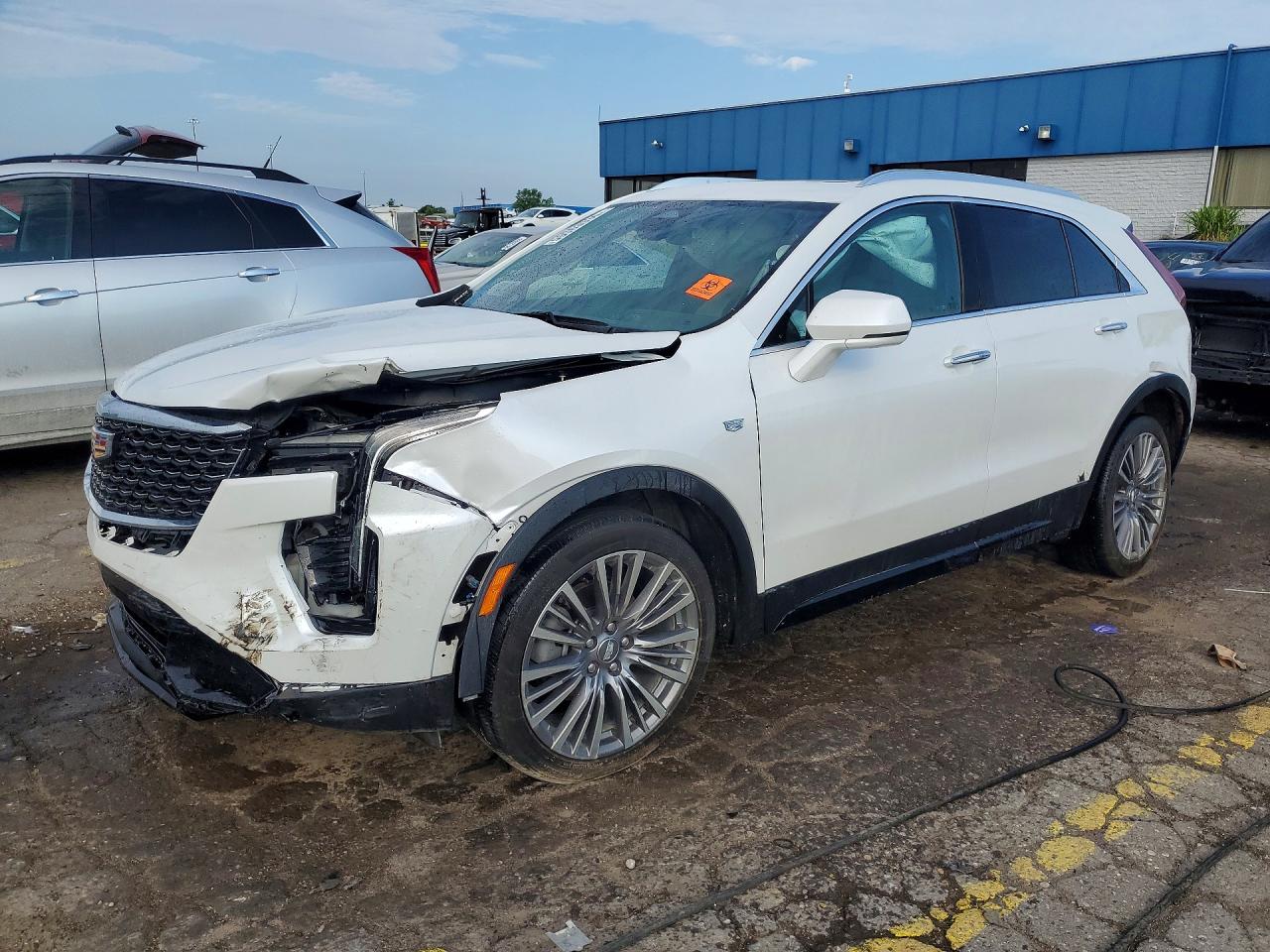 2024 CADILLAC XT4 Premium Luxury