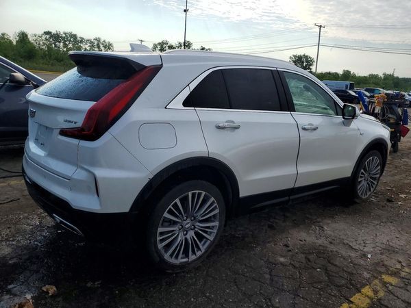2024 CADILLAC XT4 Premium Luxury