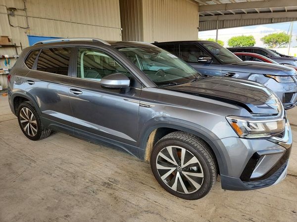 2024 VOLKSWAGEN TAOS