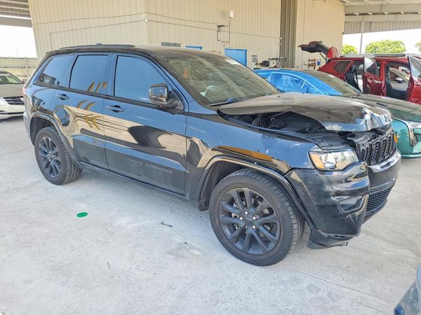 2018 JEEP GRAND CHEROKEE Laredo