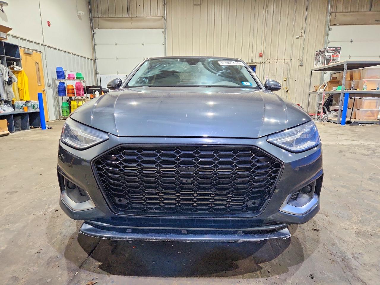 2021 AUDI A4 quattro Premium