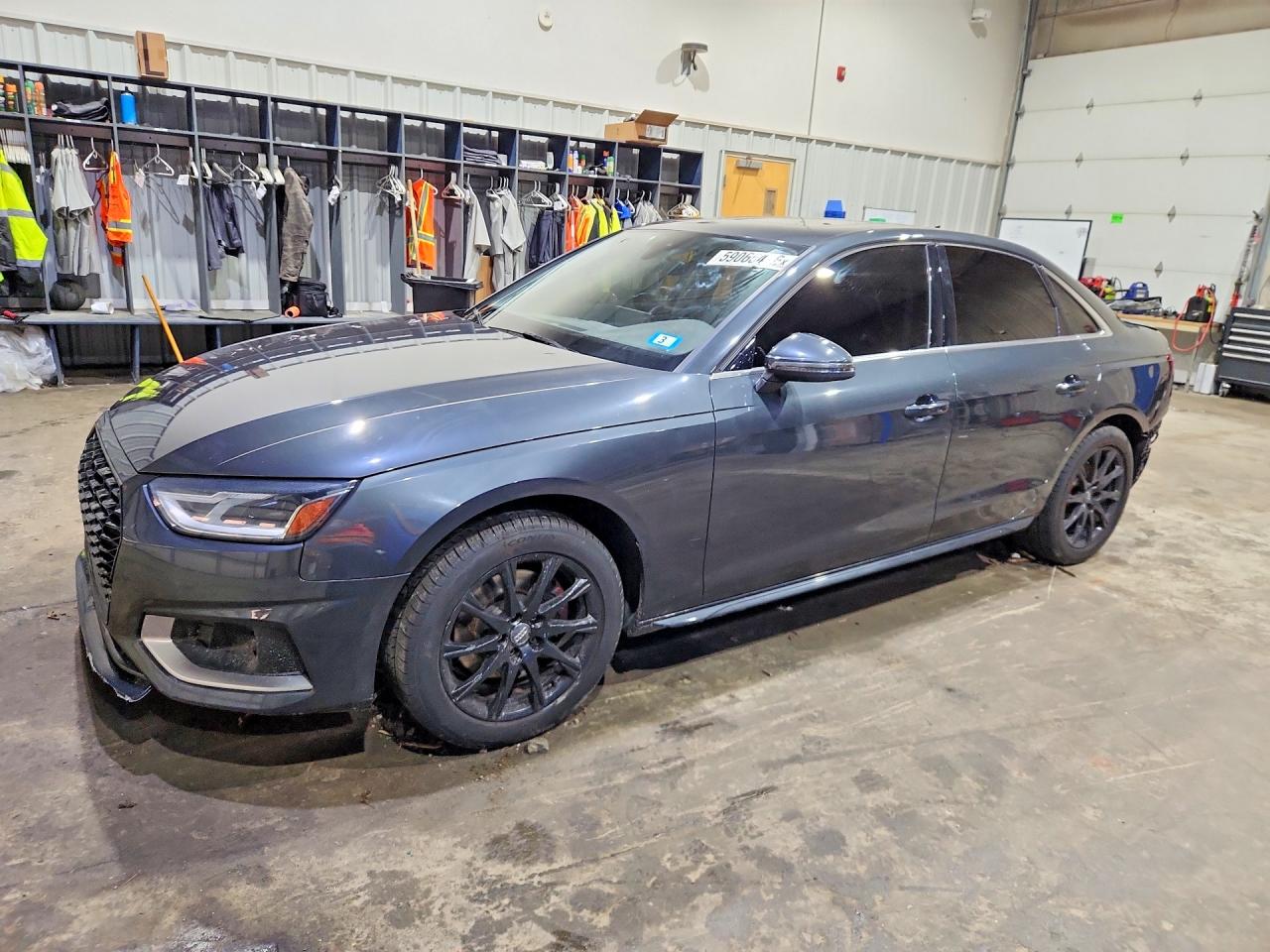 2021 AUDI A4 quattro Premium