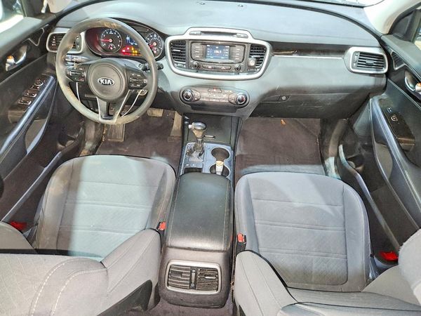 2017 KIA SORENTO L, LX