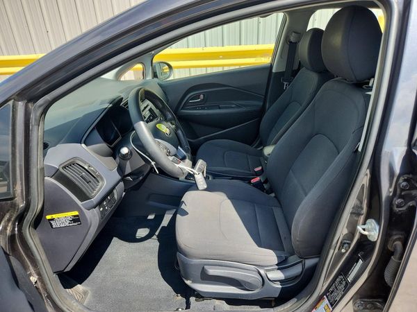 2013 KIA RIO 5-DOOR
