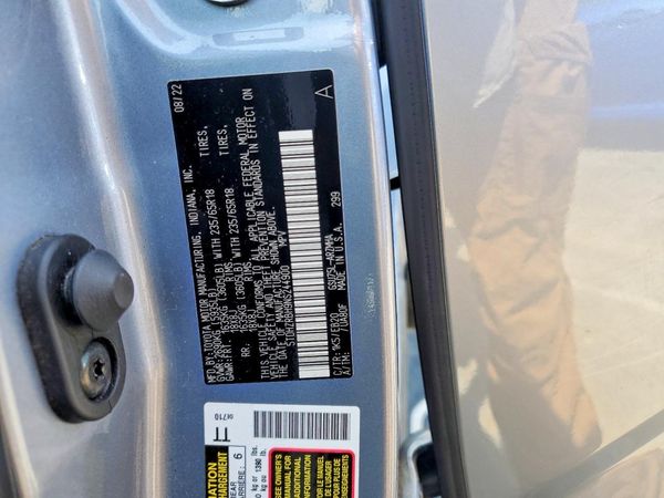 2022 TOYOTA HIGHLANDER XLE