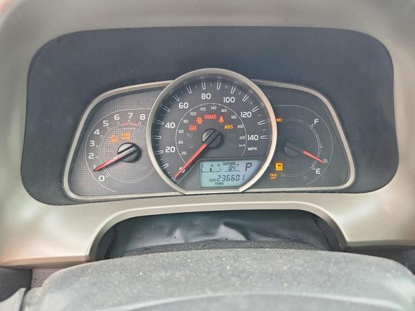 2015 TOYOTA RAV4 LE (X Grade)