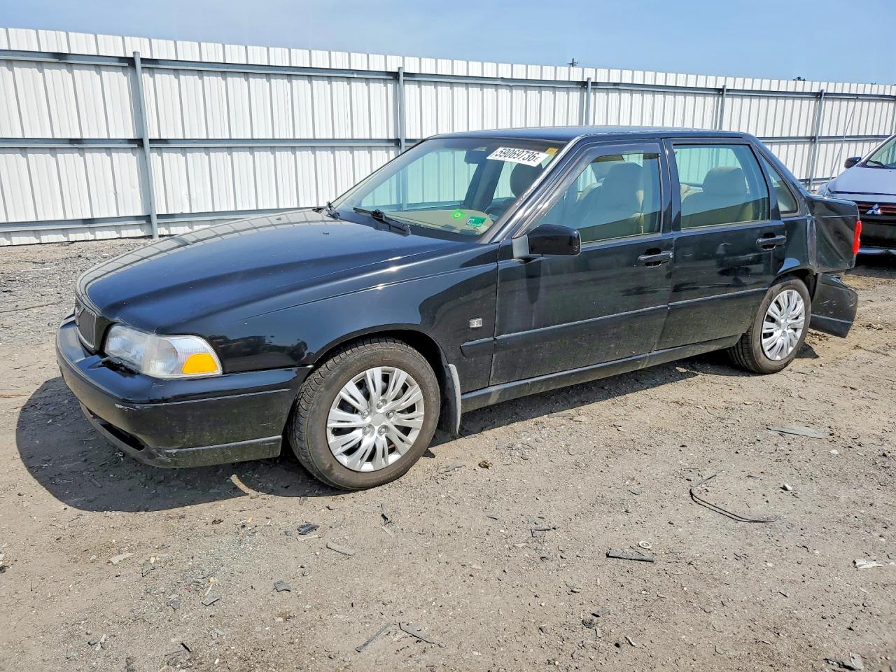 1999 VOLVO S70