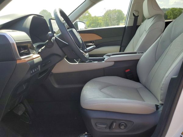 2026 TOYOTA GRAND HIGHLANDER HYBRID