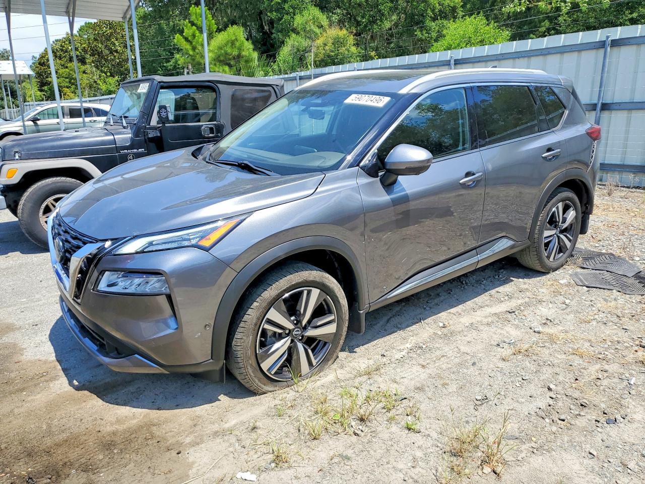 2023 NISSAN ROGUE SL — Front 3/4