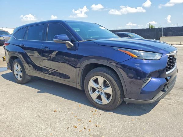 2022 TOYOTA HIGHLANDER L