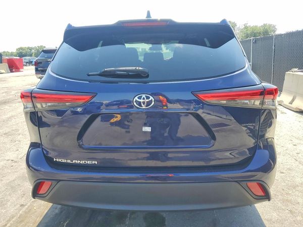 2022 TOYOTA HIGHLANDER L