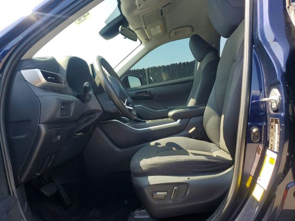 2022 TOYOTA HIGHLANDER L
