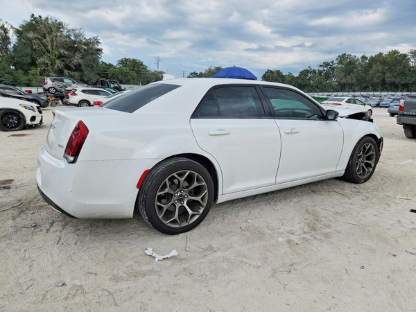 2018 CHRYSLER 300