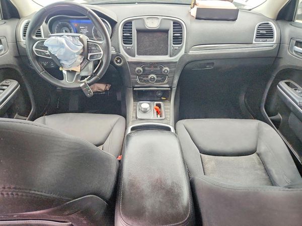 2018 CHRYSLER 300