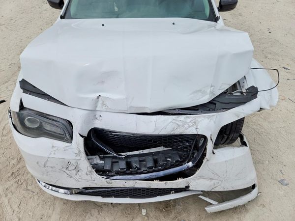 2018 CHRYSLER 300