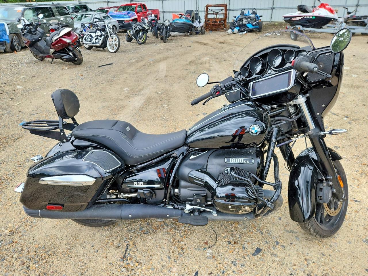 2022 BMW R18 B