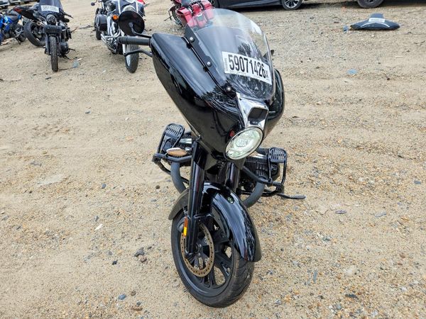 2022 BMW R18 B