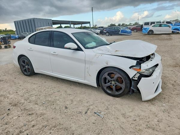 2017 ALFA ROMEO GIULIA RWD