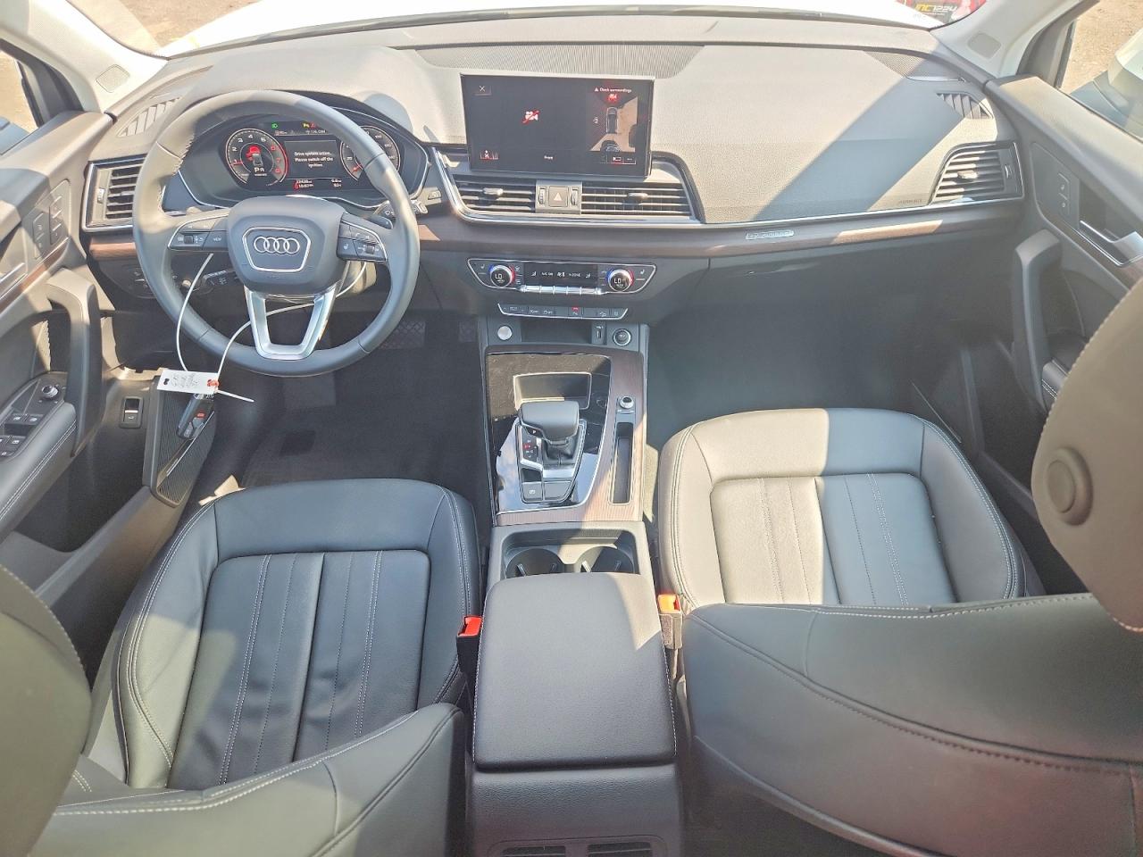 2024 AUDI Q5 quattro Premium Plus