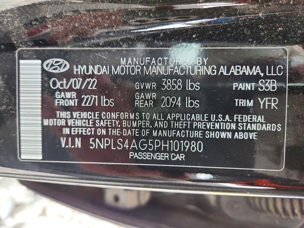2023 HYUNDAI ELANTRA