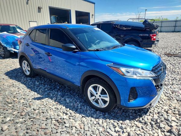 2021 NISSAN KICKS