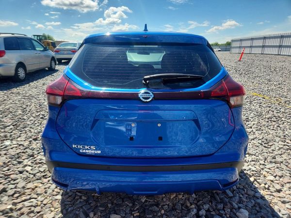 2021 NISSAN KICKS
