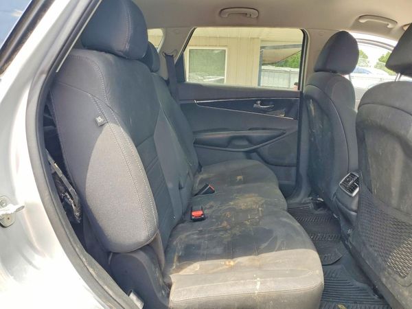 2019 KIA SORENTO L, LX, S