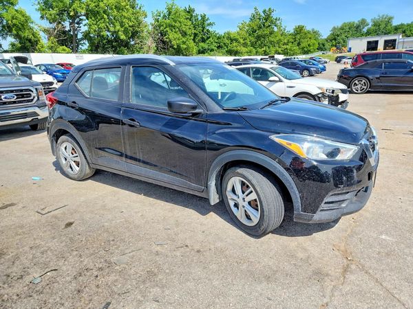 2019 NISSAN KICKS