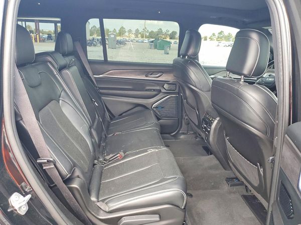2022 JEEP GRAND CHEROKEE L OVERLAND 4X2