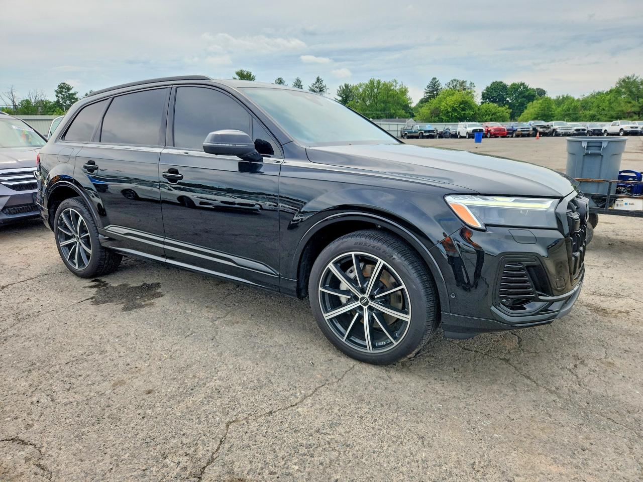 2025 AUDI Q7 quattro Premium Plus