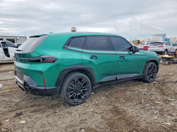 2025 BMW XM