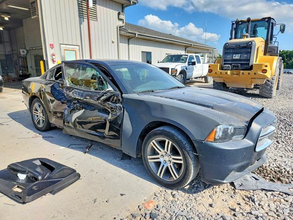 2013 DODGE CHARGER SE