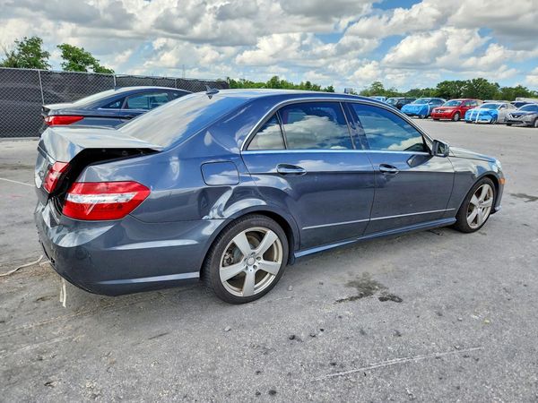 2010 MERCEDES-BENZ E E350