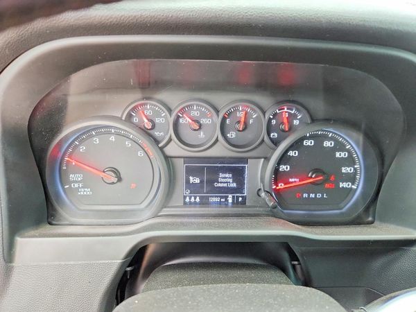 2026 CHEVROLET SILVERADO Custom