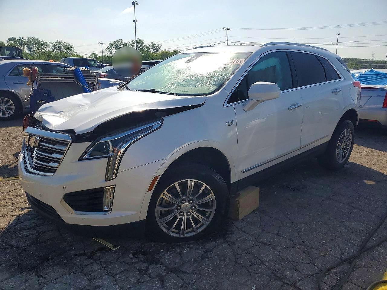 2018 CADILLAC XT5 Luxury