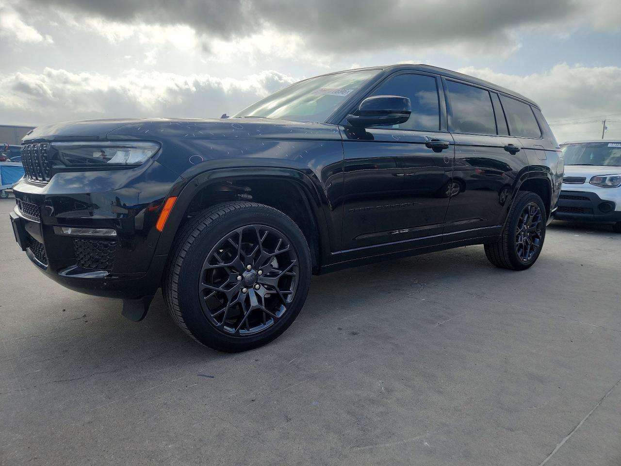 2025 JEEP GRAND CHEROKEE Summit