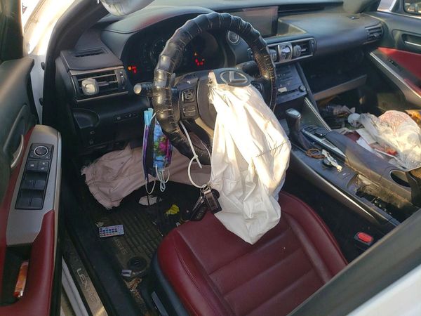 2017 LEXUS IS