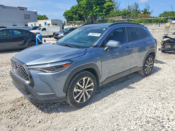 2023 TOYOTA COROLLA CROSS XLE