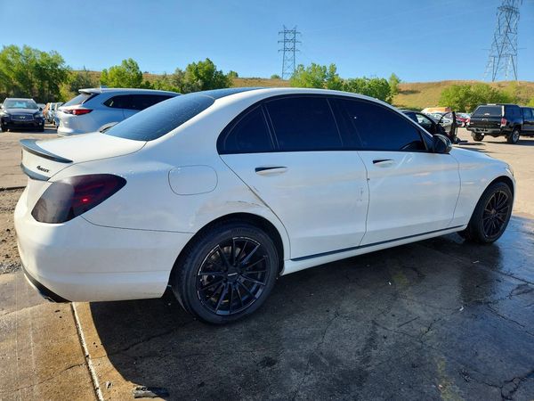 2016 MERCEDES-BENZ C C300-4M