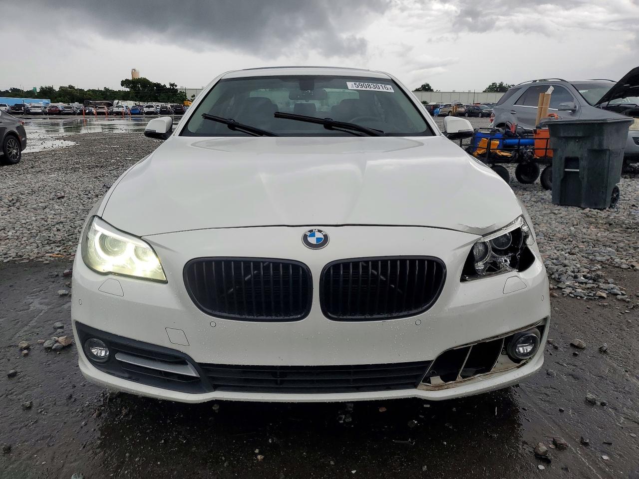2016 BMW 528