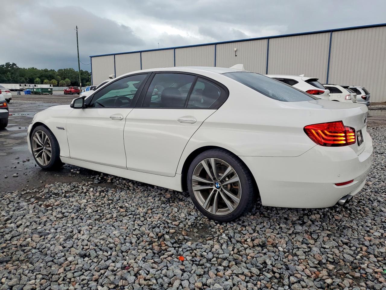 2016 BMW 528