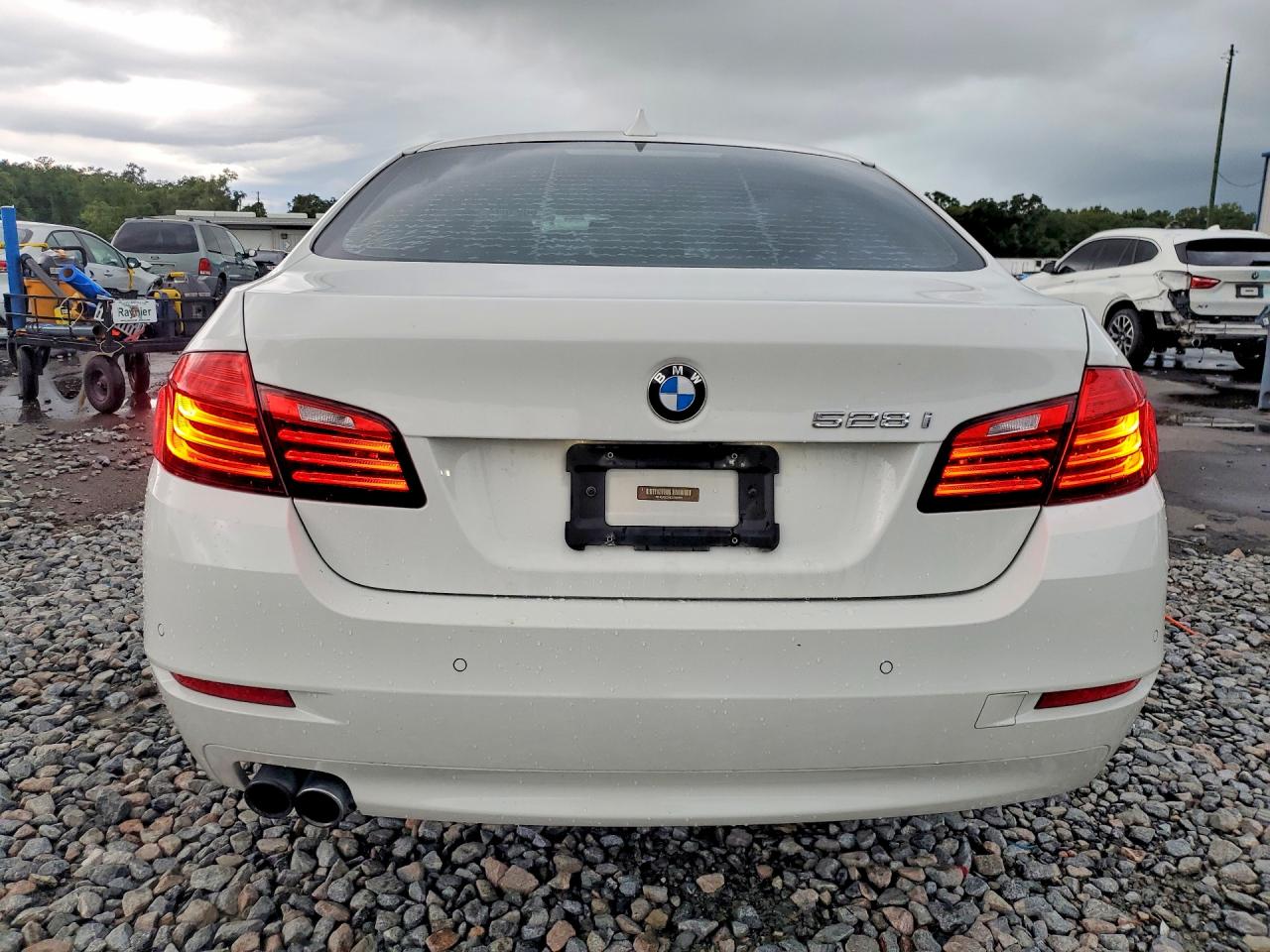 2016 BMW 528