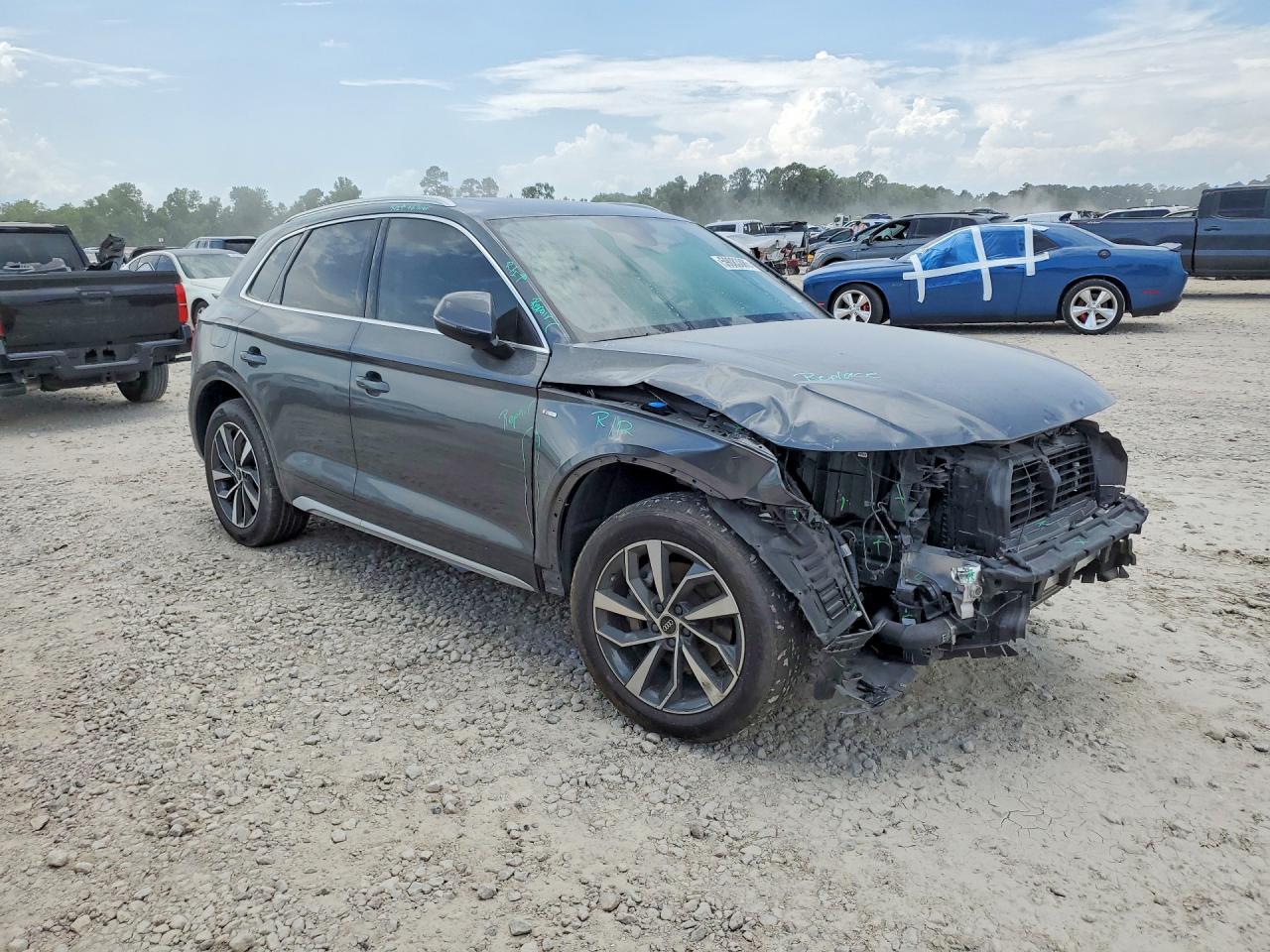 2022 AUDI Q5 S Line quattro Premium