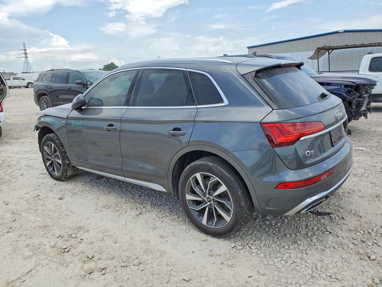 2022 AUDI Q5 S Line quattro Premium